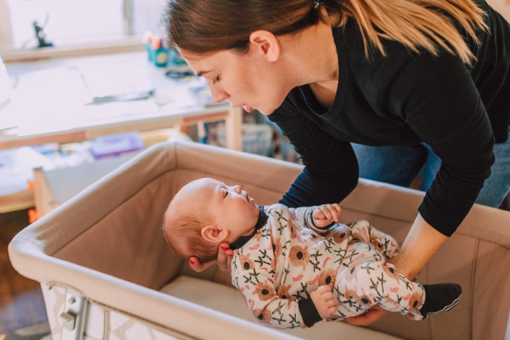 surveiller bébé quand il dort